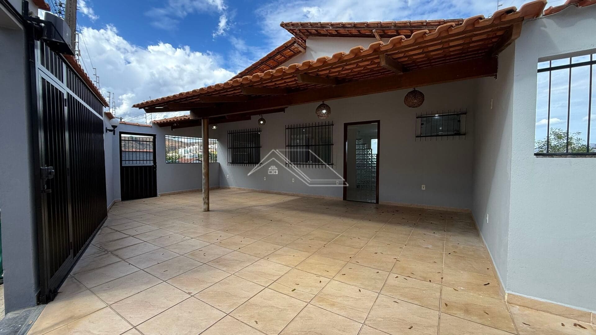 Casa 2Qts - Aluguel - Riviera