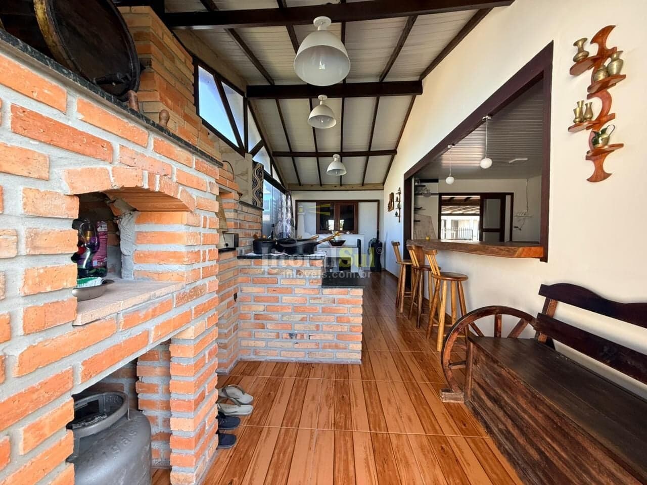 Casa totalmente mobiliada à venda no Balneário Campo Bom, em Jaguaruna/SC