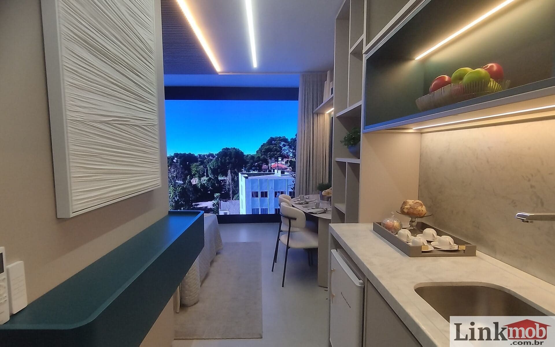 Studio com sacada bairro Água Verde - Yacht Tower