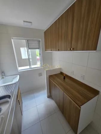 APARTAMENTO SEMI MOBILIADO EM CONDOMÍNIO CLUB - Campo Largo/PR