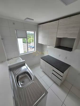 APARTAMENTO SEMI MOBILIADO COM ENTRADA R$ 000.000,00 EM CONDOMÍNIO CLUB - Campo Largo/PR