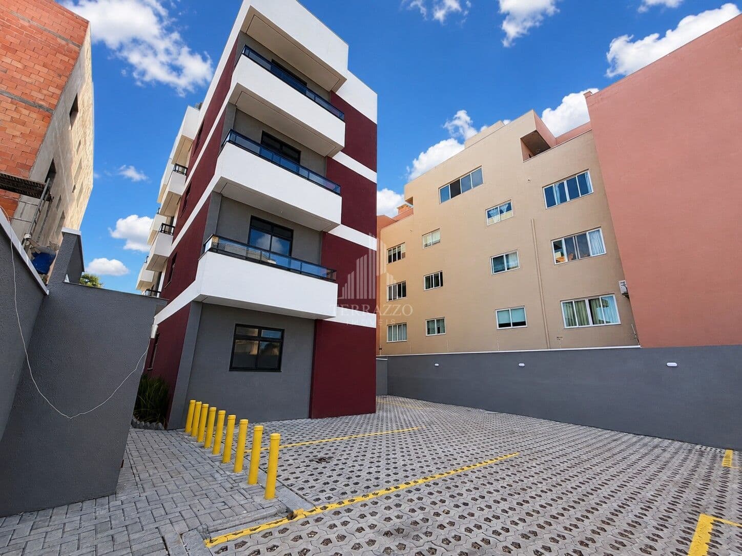 Apartamento Garden - 3 Quartos - 71m² - Silveira da Mota - R$ 579.900 - São José dos Pinhais/PR