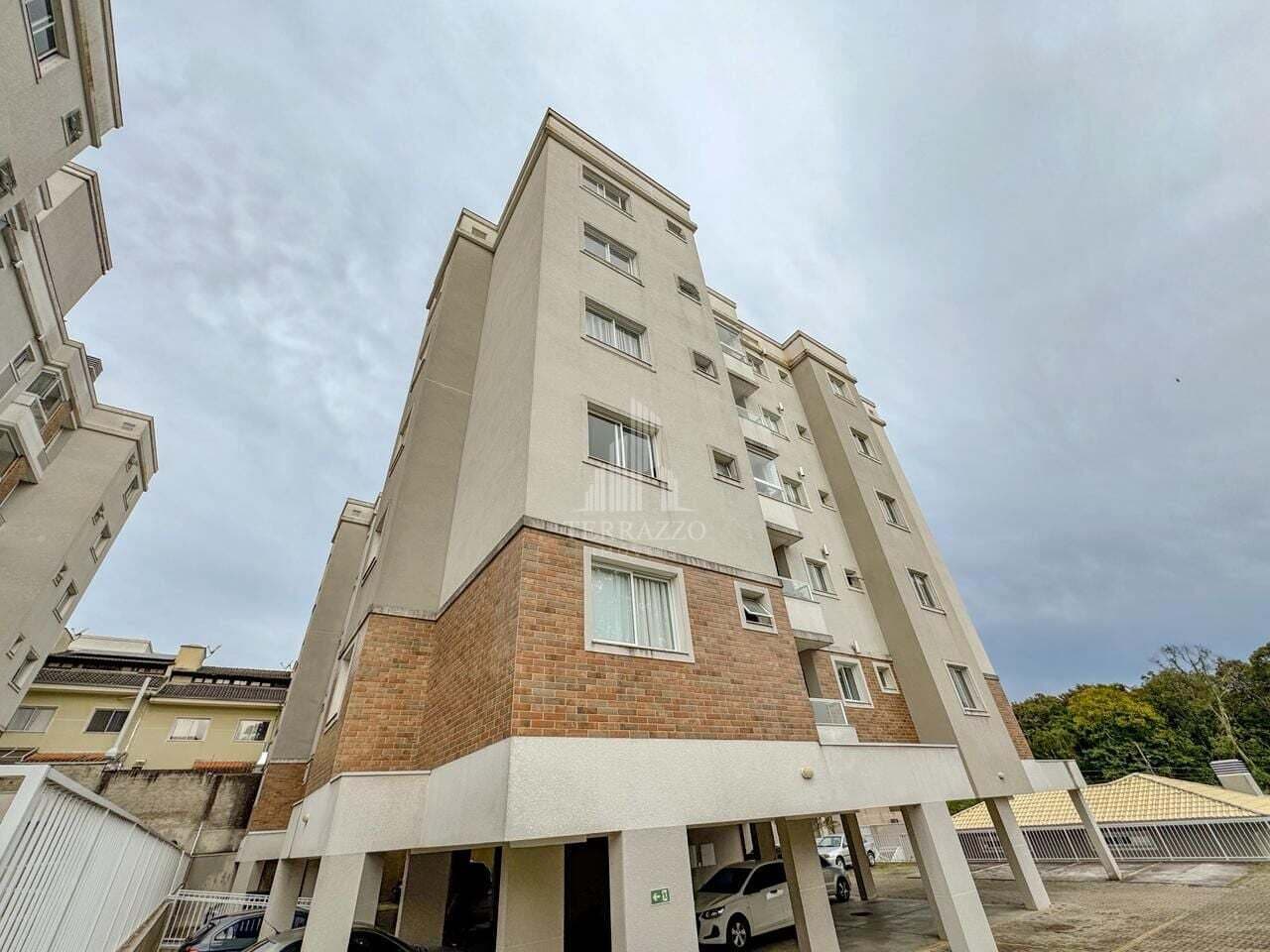 Apartamento Semi Mobiliado com 3 Quartos, 2 Vagas, Elevador e Área de Lazer | Bairro Pedro Moro – São José dos Pinhais