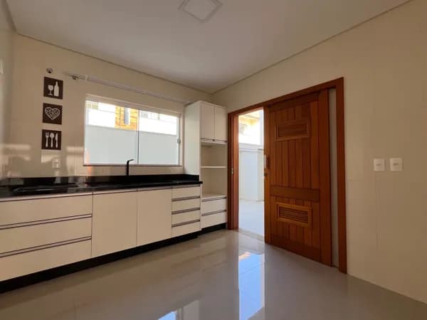 Casa no Residencial Humaitá - Pronto para morar - Geminado em Condomínio