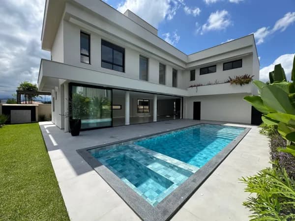 Casa em condomínio Fechado