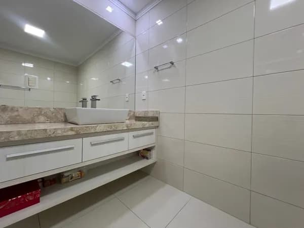 Apartamento em andar Alto