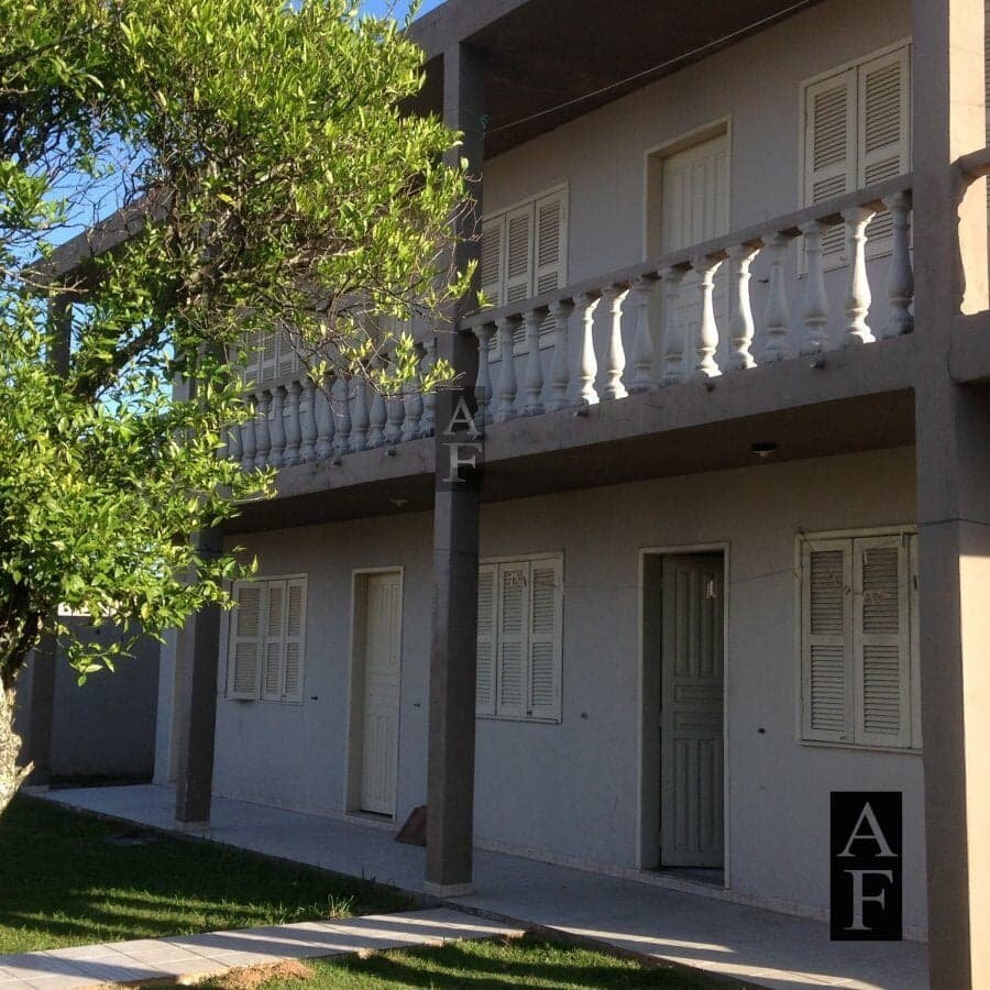 Prédio com Apartamentos Residencias