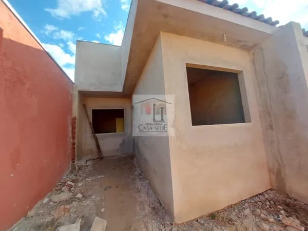 Casa a venda com churrasqueira!!