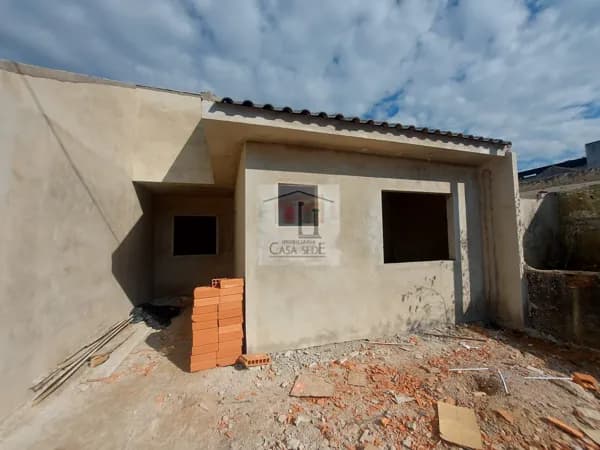 Casa a venda com churrasqueira!!