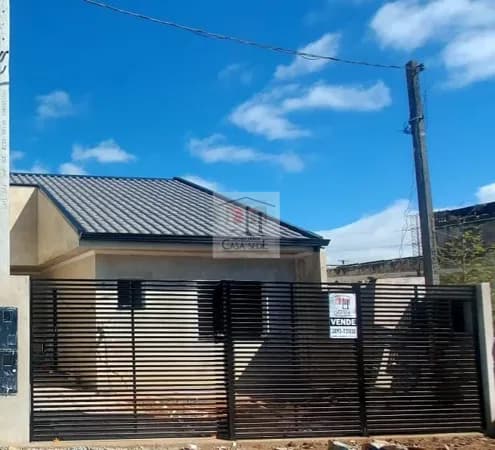 Casa a venda com churrasqueira!!