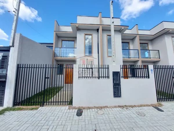 Sobrado em Curitiba - Campo de Santana