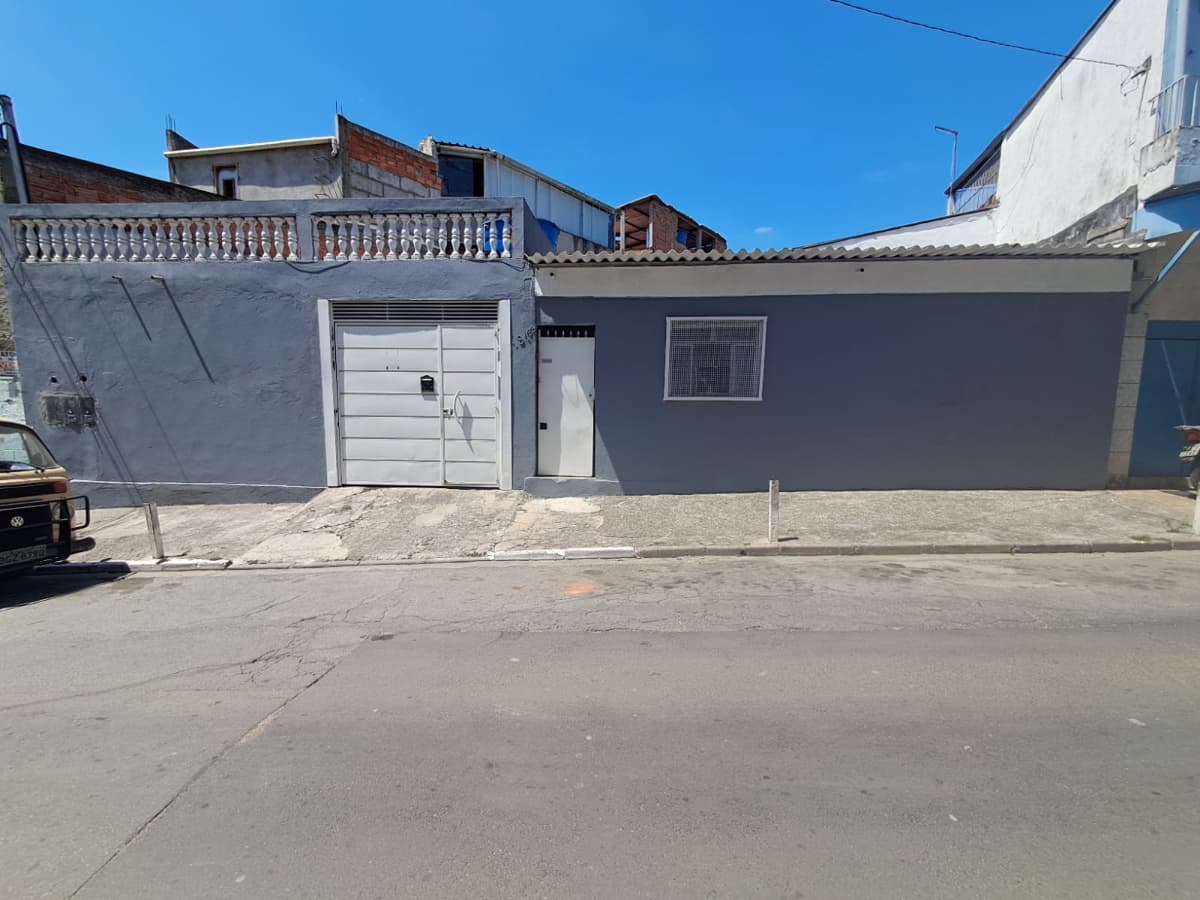 Casa à venda no bairro Parque Regina em São Paulo/SP