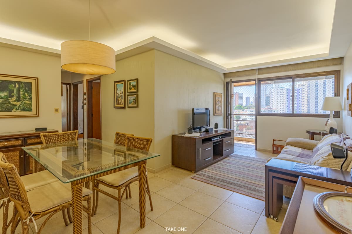 Apartamento à venda no bairro Vila Itapura em Campinas/SP