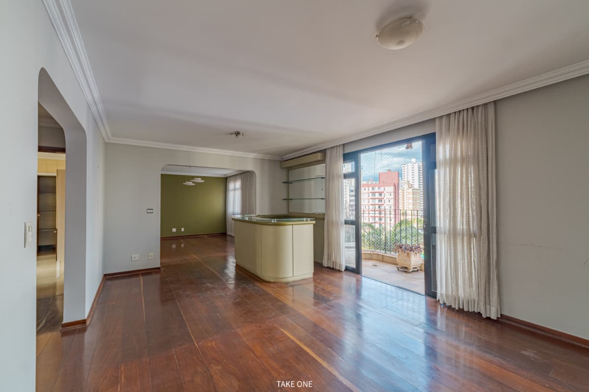 Apartamento à venda no bairro Vila Itapura em Campinas/SP