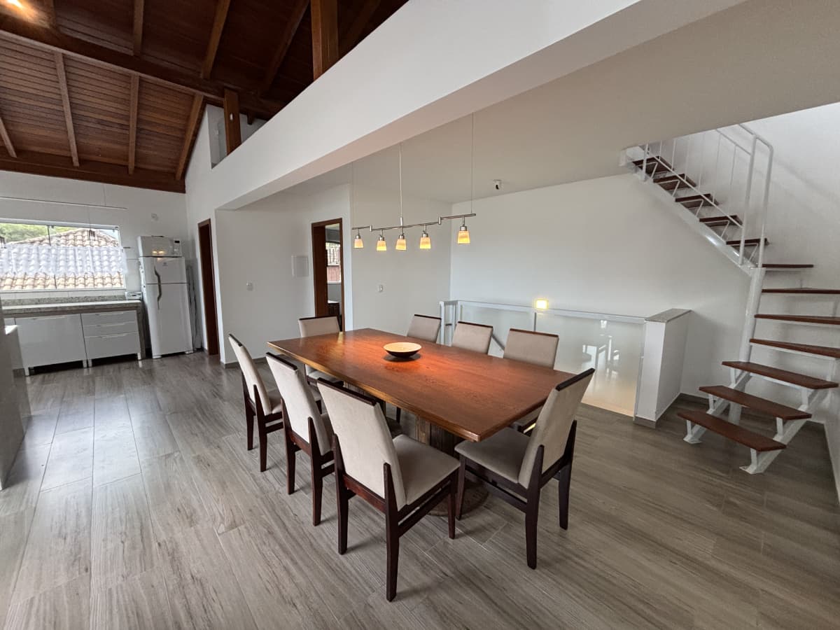 Casa à venda no bairro Sambaqui em Florianópolis/SC