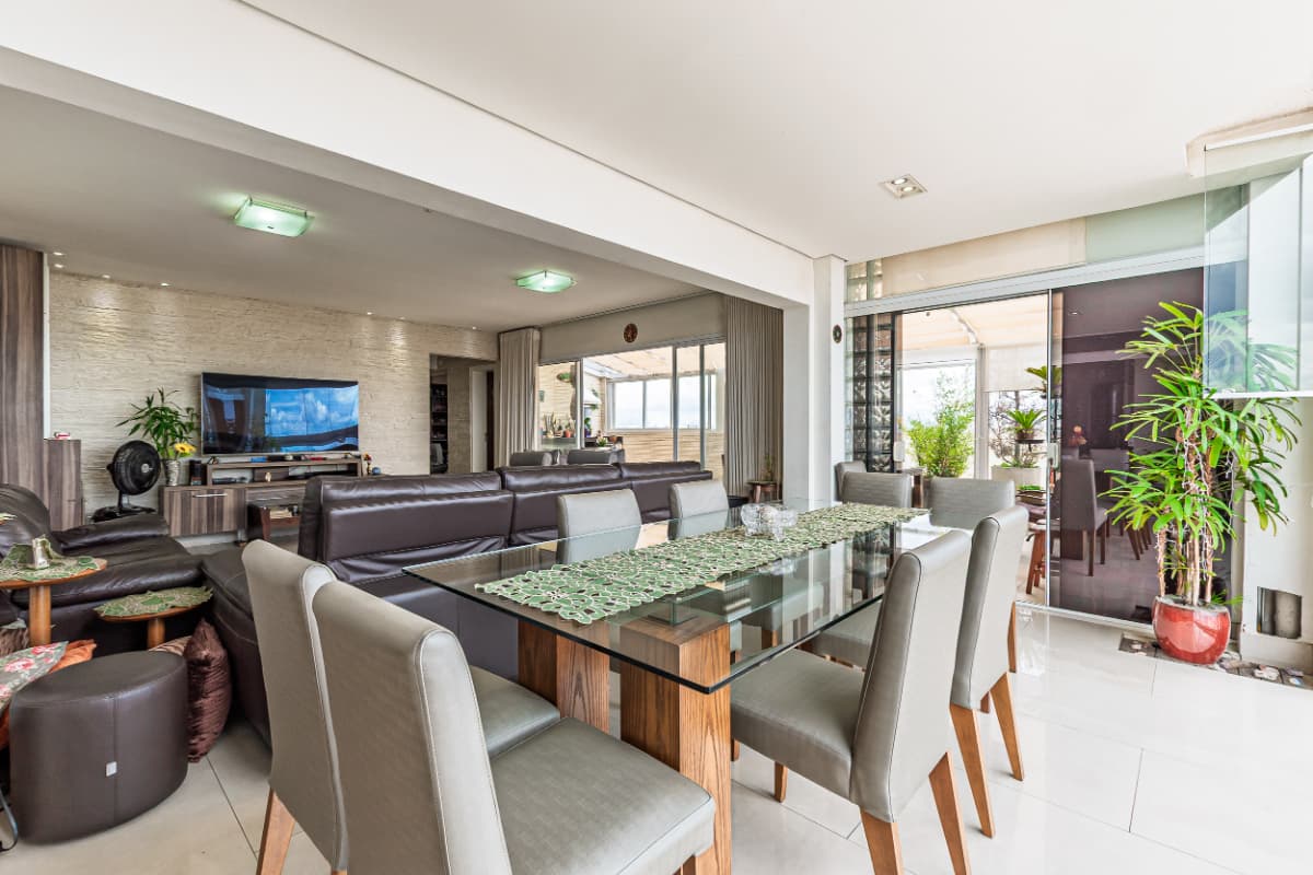 Apartamento à venda no bairro Vila Gumercindo em São Paulo/SP