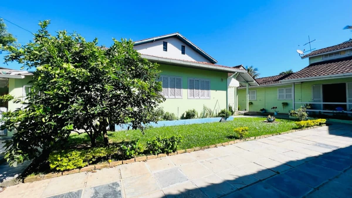 Casa à venda no bairro Campeche em Florianópolis/SC