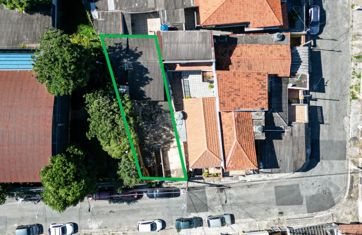 Terreno à venda no bairro Moinho Velho em São Paulo/SP
