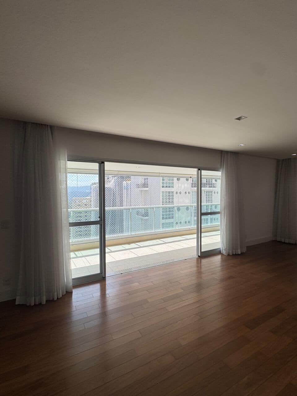 Apartamento Alto Padrão 3 dormitórios sendo todos suítes
