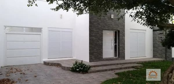 Casa Alvenaria para Venda em Laranjal Pelotas-RS