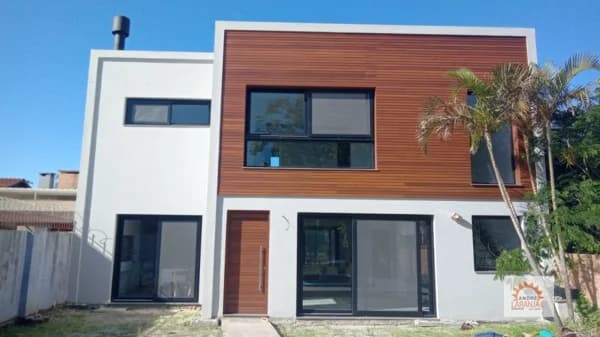 Casa Sobrado para Venda em Laranjal Pelotas-RS