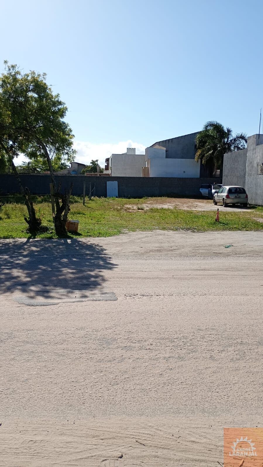 Terreno em rua Pavimentada