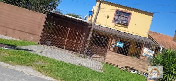 Casa Alvenaria para Venda em Laranjal Pelotas-RS