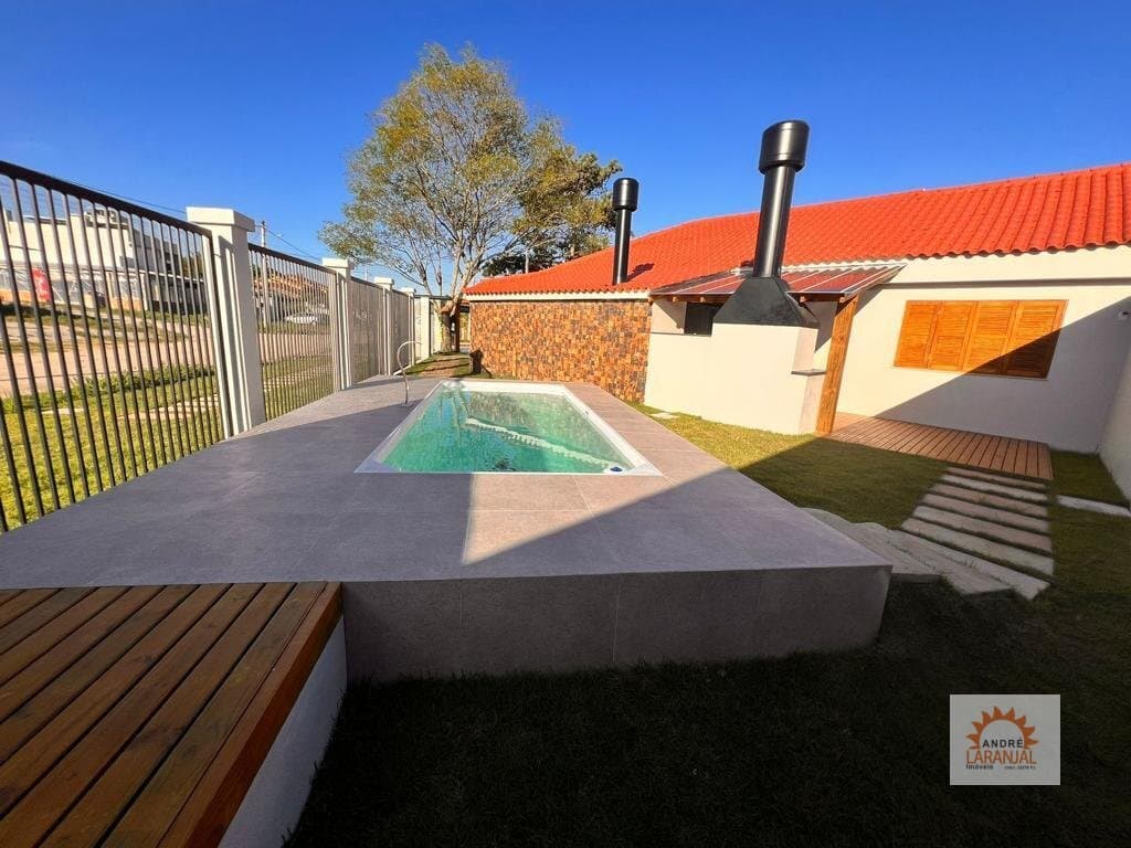 Casa Alvenaria para Venda em Laranjal Pelotas-RS