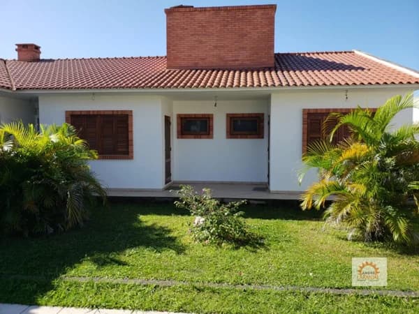 Casa Alvenaria para Venda em Laranjal Pelotas-RS