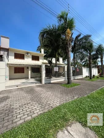 Casa Alvenaria para Venda em Laranjal Pelotas-RS