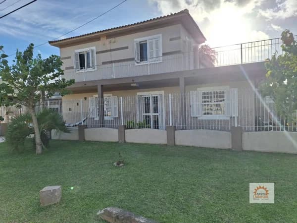 Sobrado Padrão para Venda em Laranjal Pelotas-RS
