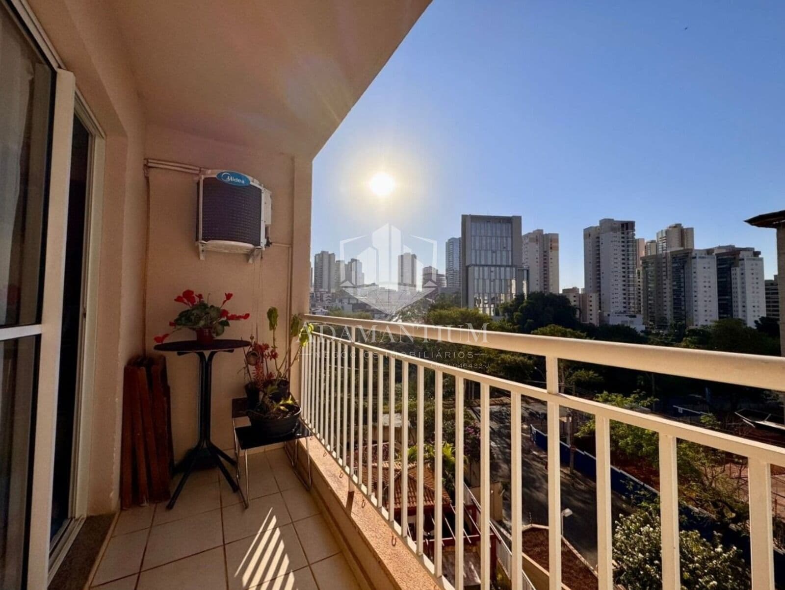 Apartamento de 2 quartos em Residencial no Jardim Botânico