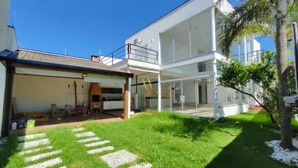 Sobrado à venda com 3 Quartos, Jardim Regente, Indaiatuba/SP - 288,43m²
