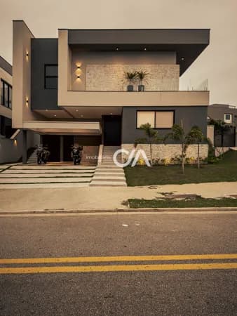 Casa em condomínio com 5 Suítes - Piscina - Espaço gourmet - ACEITA PERMUTA