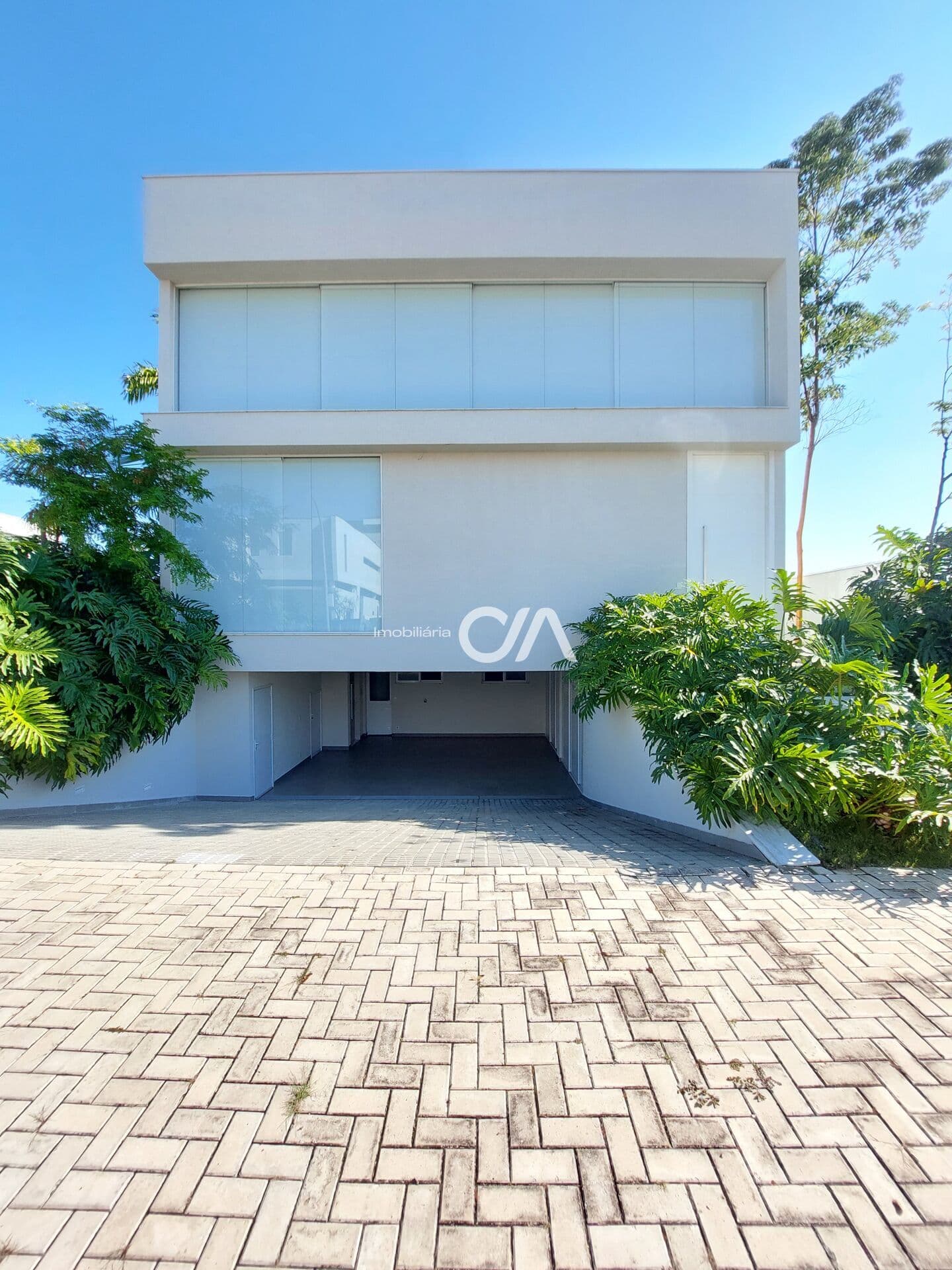 Alphaville | 416m² | 3 suítes | Área Goumert | Elevador | Piscina | 4 vagas | R$5.900.000,00