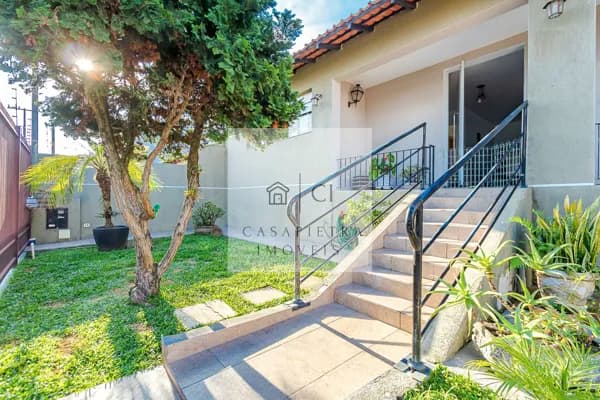 Casa Alto Padrão Centro de Pinhais 4 quartos 300m2 com terreno amplo