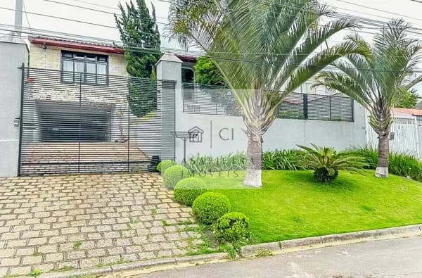 Casa ampla com quintal e piscina 3 quartos no Boa Vista 250m2