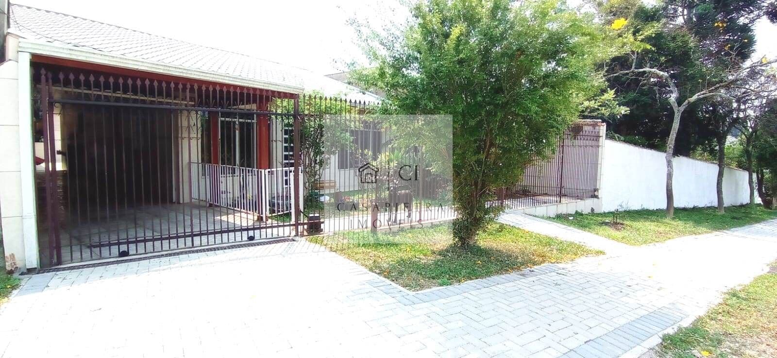 Casa térrea Bairro Bacacheri 4 quartos 180m2