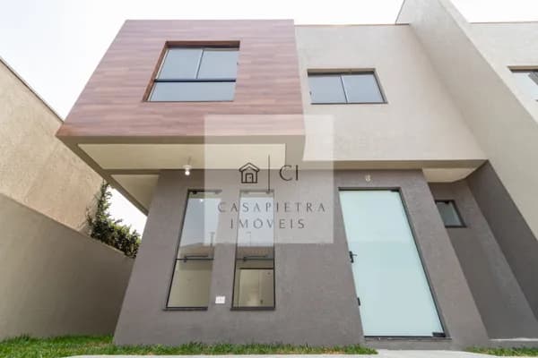Sobrado em condomínio no Uberaba 3 quartos 110m2