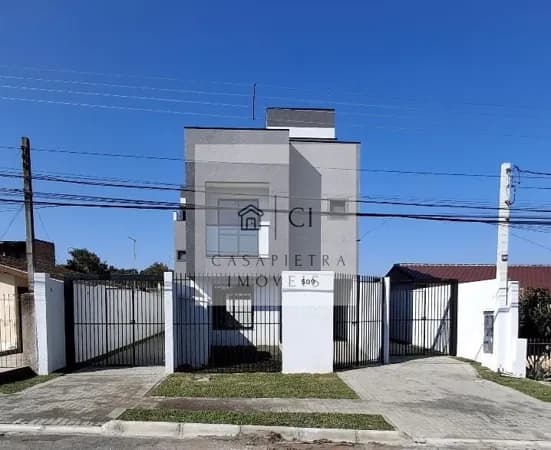 Triplex no bairro Xaxim com 3 quartos e terraço - 118m²