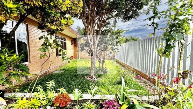 Casa térrea 4 quartos com edícula no Bairro Cajuru 162m2