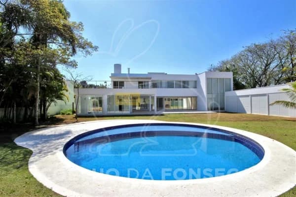 Casa em Condomínio para Venda e Aluguel em Alphaville Santana de Parnaíba-SP