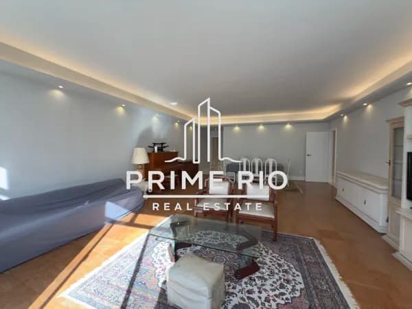 Apartamento com 4 quartos na Rua Domingos Ferreira, em Copacabana