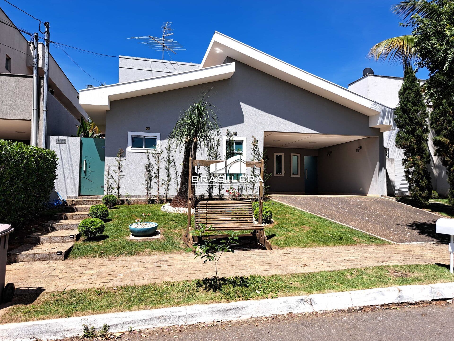 Casa em Condomínio Portal do sol 2