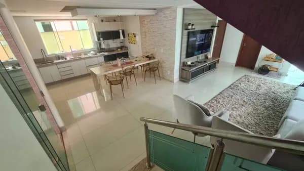 Sobrado com 4 suítes à venda, 284 m² por R$ 2.100.000