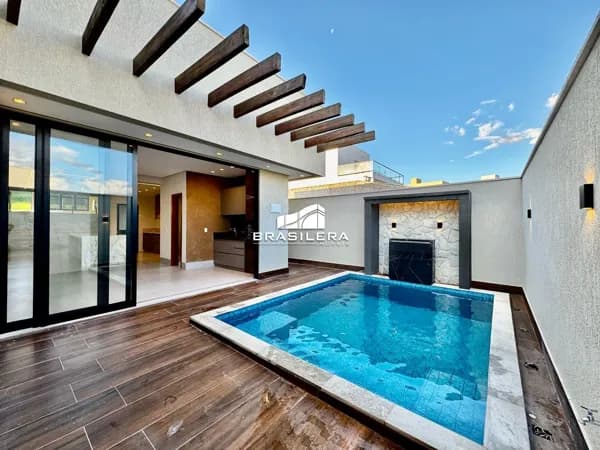 Casa com 3 suites em Condomínio - Jardins Nápoles - Senador Canedo
