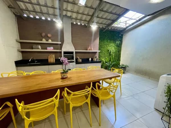 Casa com 3 suítes, a venda, 155 m² de área construída - Setor Bueno - Goiânia/GO