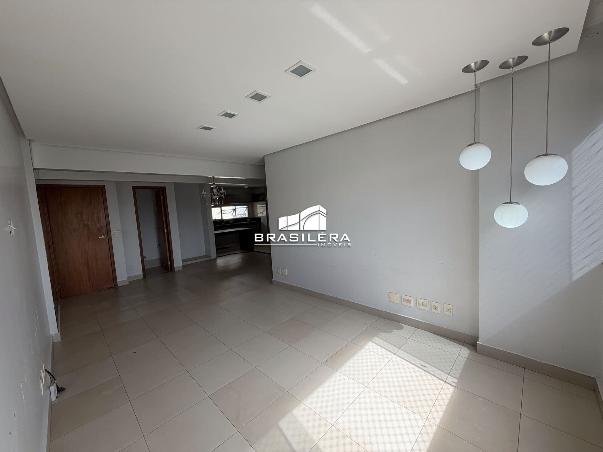 Apartamento Ao lado da Praça do Ipê