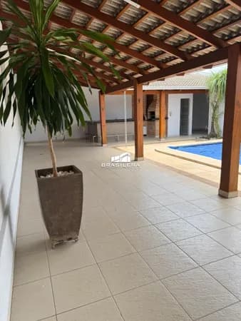Casa de Condomínio em Goiânia - Jardim Atlântico