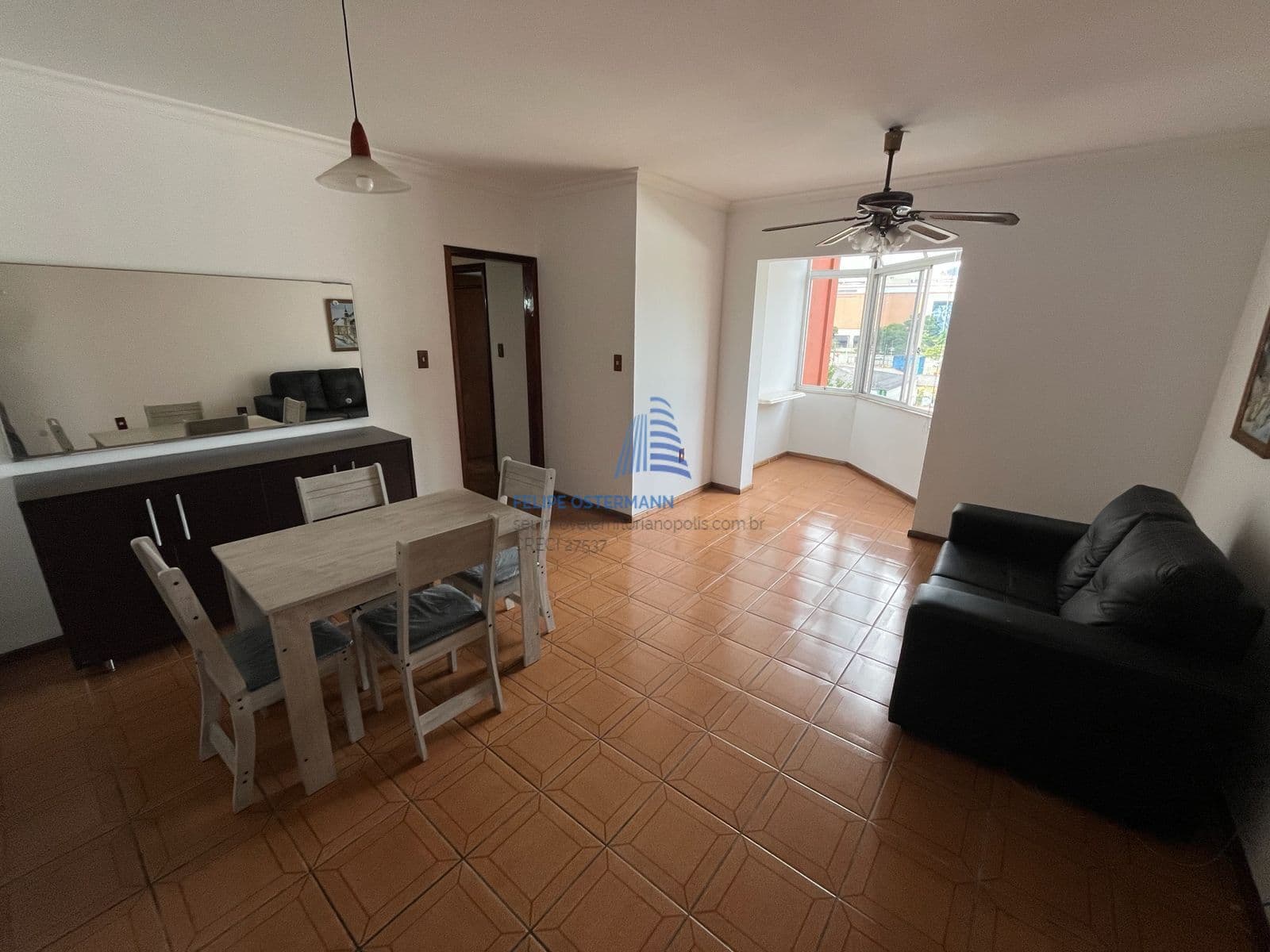 Apartamento na Avenida Madre Benvenuta, 3 dormitórios, suíte, vaga de garagem coberta, Florianópolis/SC